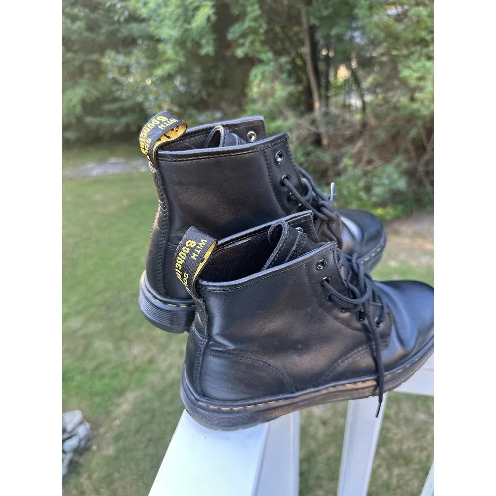 Dr Martens Air Walk Brookline Chukka Eye Boot Mens Size 9 Black Leather